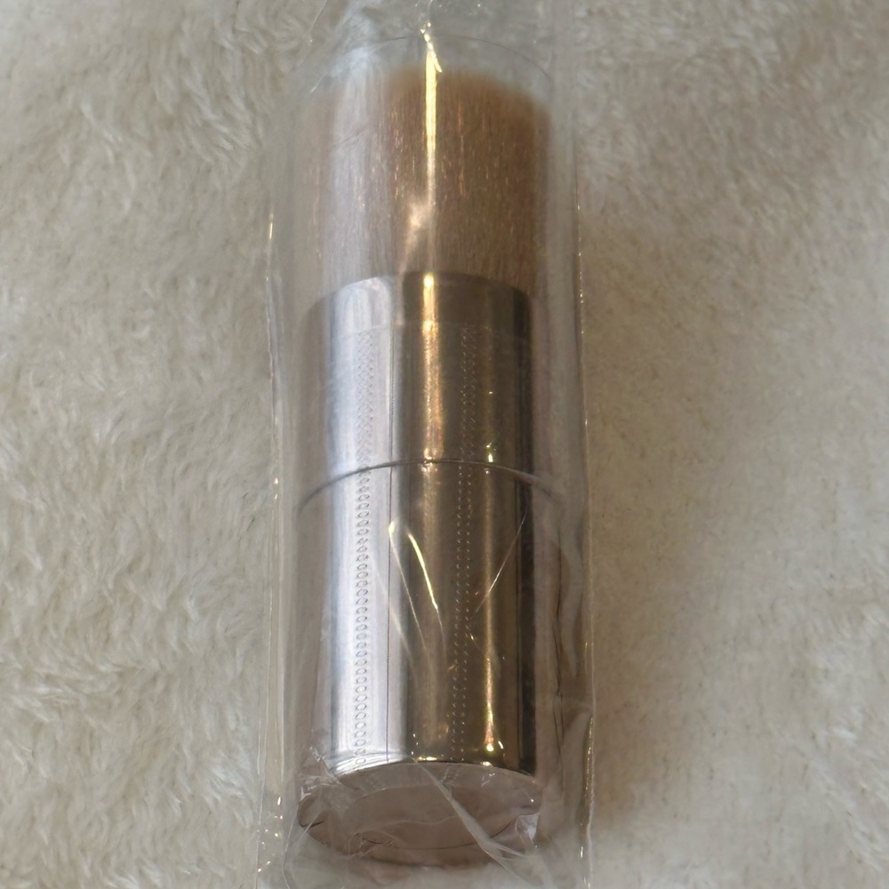 Bare Minerals Beautiful Finish Makeup Brush